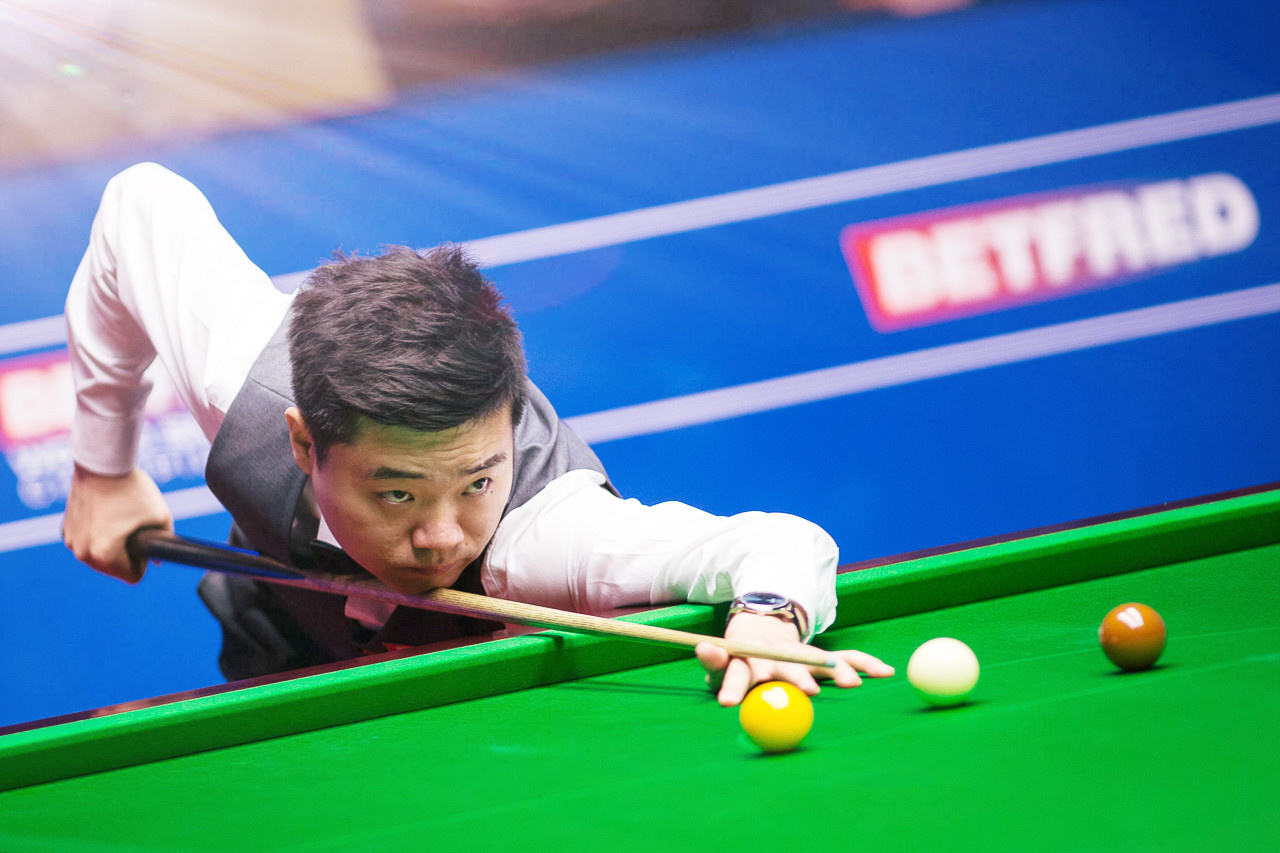 试图通过半 试图通过半